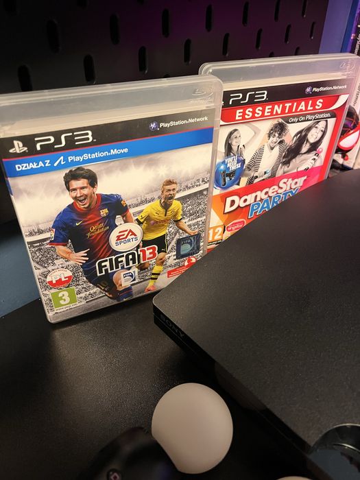 Playstation 3 + bogaty zestaw move