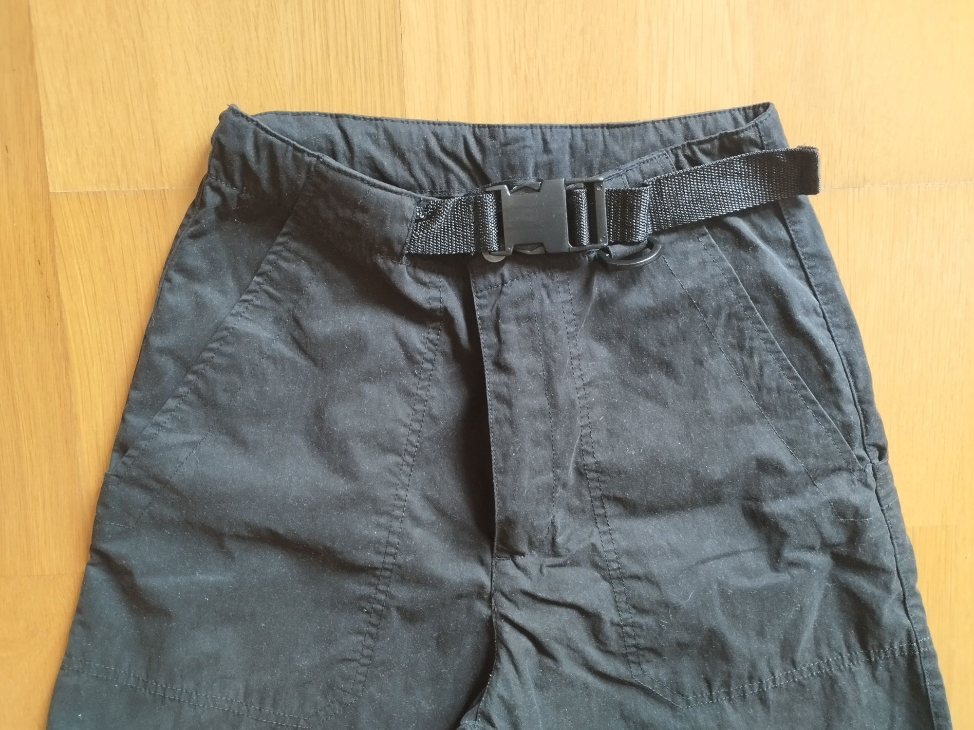 Calças finas pretas L.O.G.G sport XS