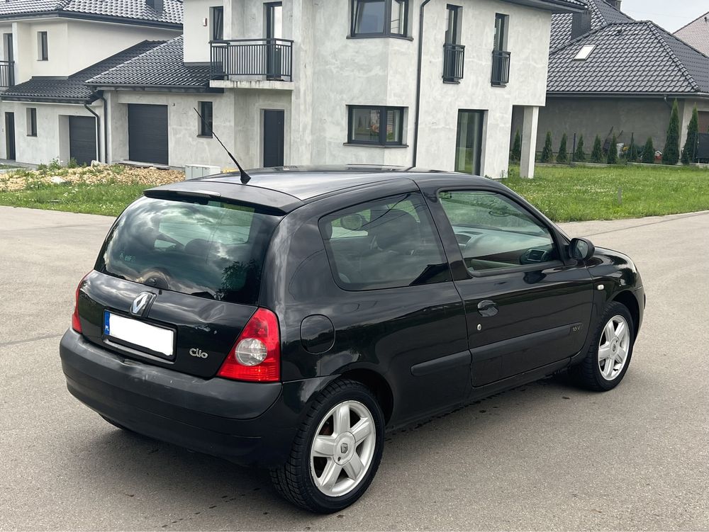 Renault clio*LIFT*1.2benzyna*2003r*KLIMATYZACJA*bez korozji*2xkoła*