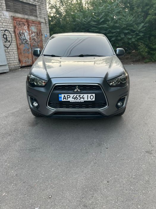 MITSUBISHI Outlander Sport