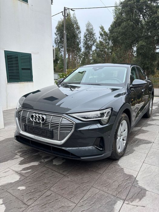 Audi e-tron 50 quattro