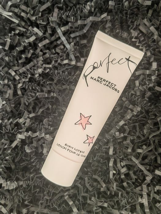 Marc Jacobs Perfect balsam do ciała