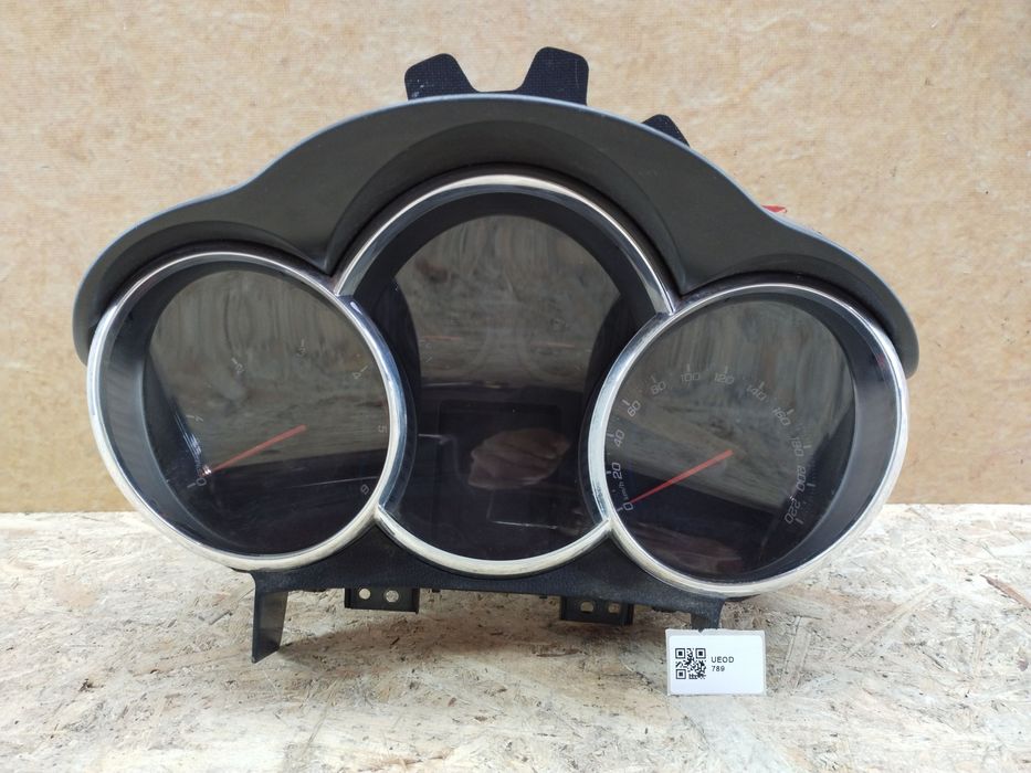 Chevrolet Cruze J300 08-16 2.0 vcdi панель приборов спидометр 95981272