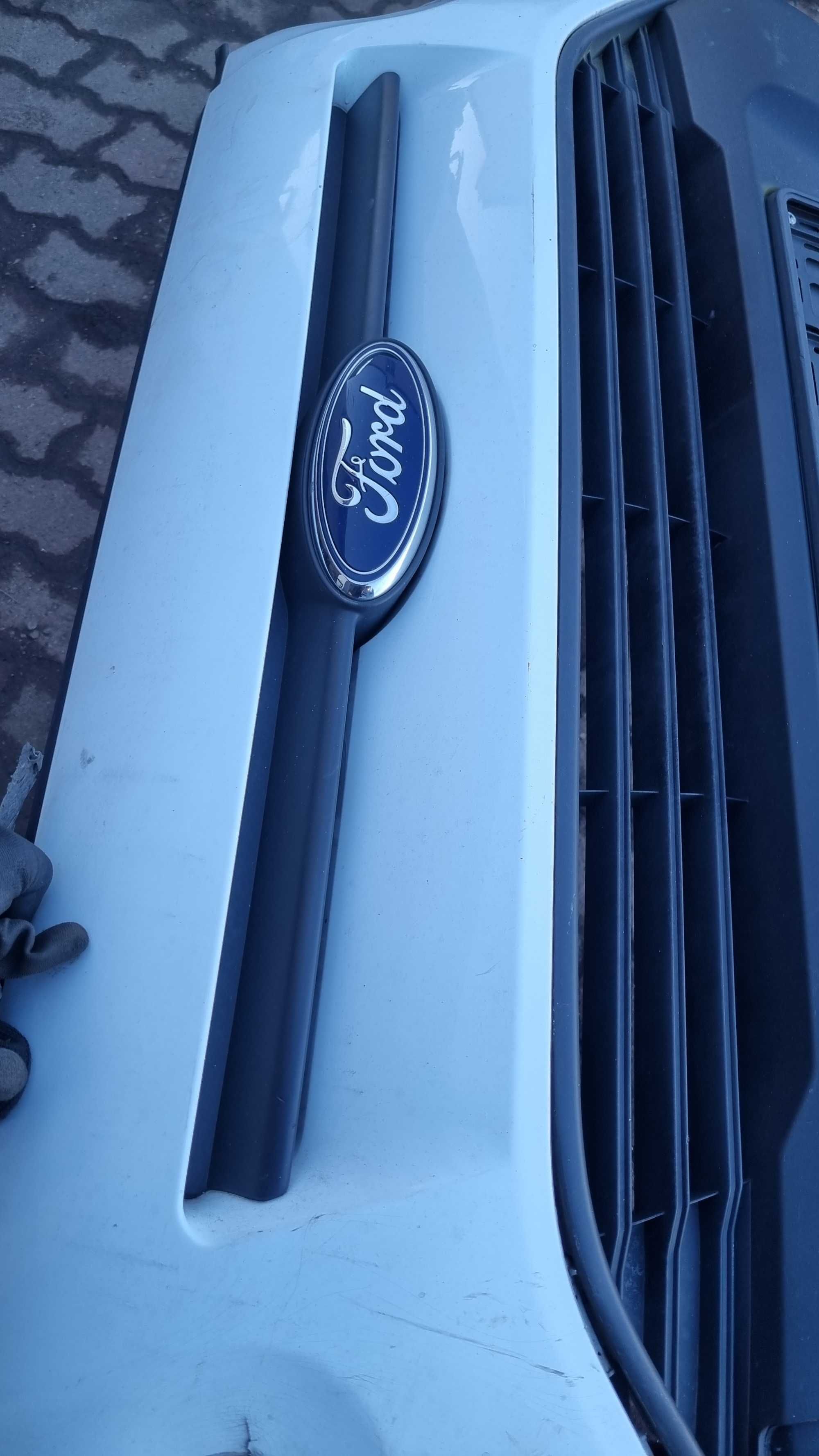 Ford connect zderzak przód  2015