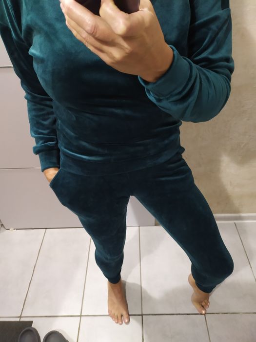 Dres welurowy polskiego producenta "La Perla"  rozm:36 ,S,M