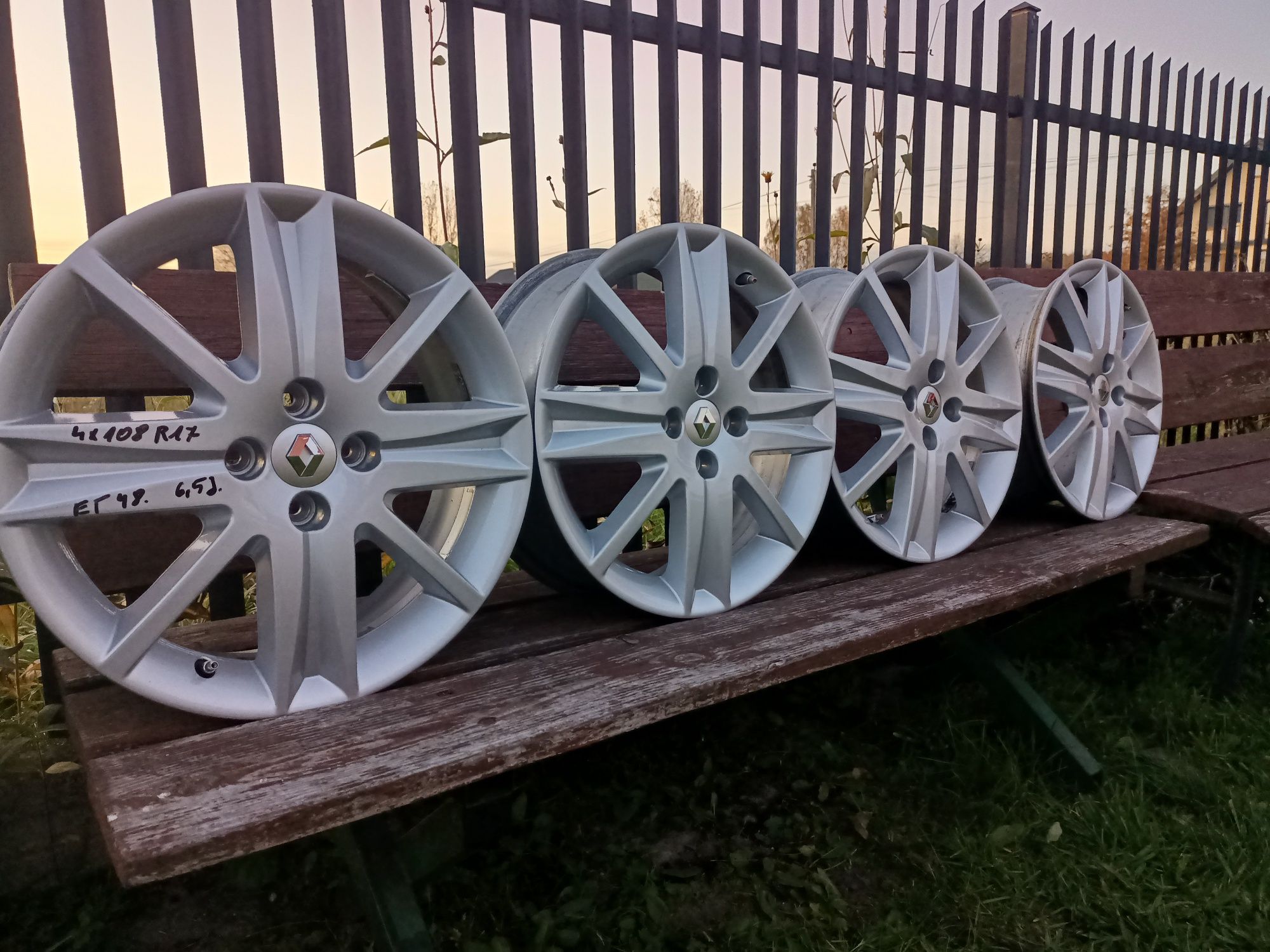 Felgi 4x100 R17 Renault