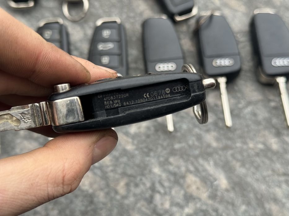 Ключ Audi a6 c6 блоку запалювання ауді а4 б7 ключ замка зажигания audi