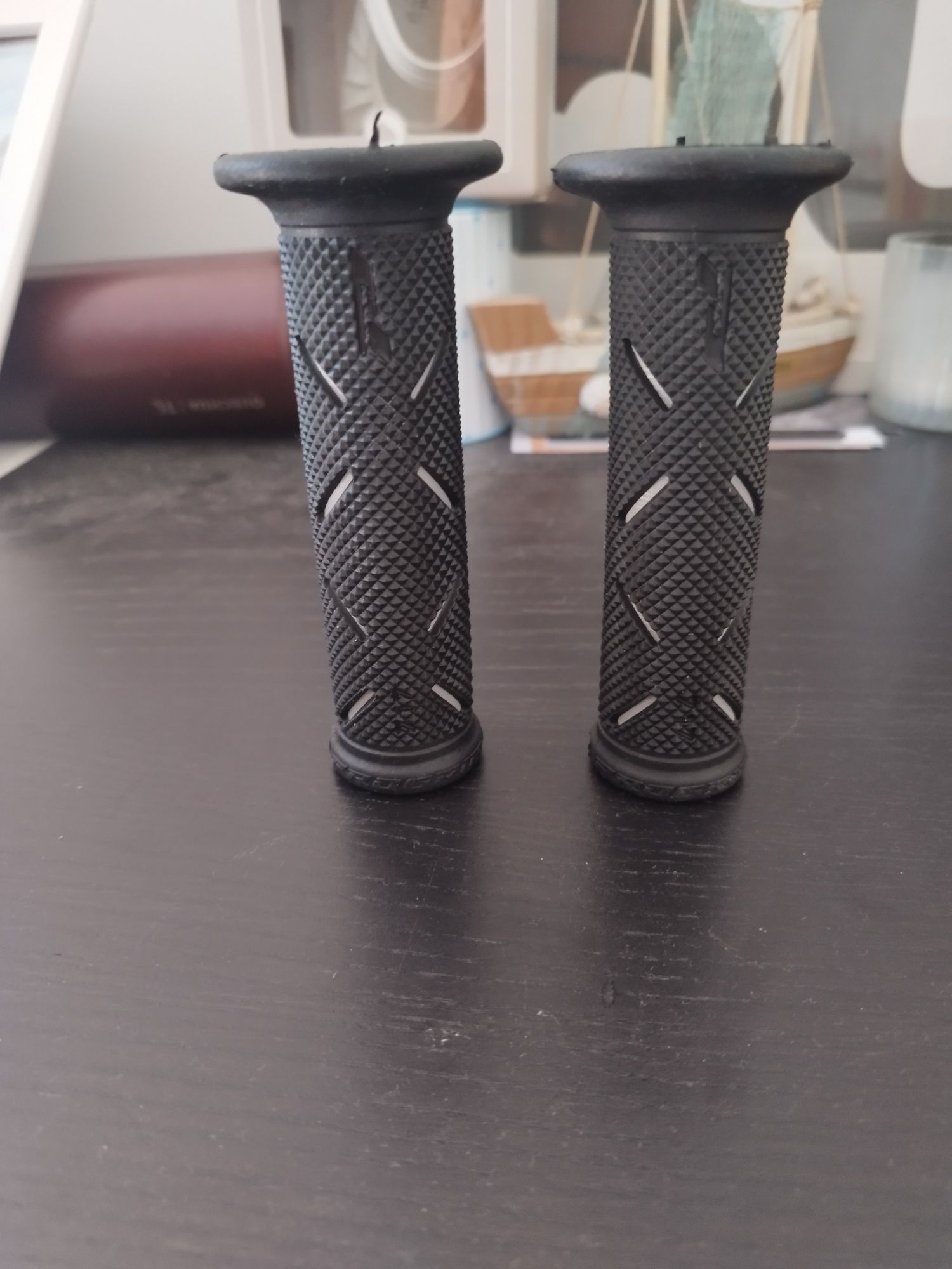 Punhos Progrip 717