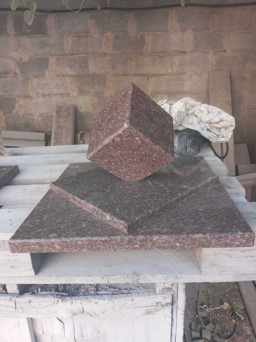 Гранітні стільниці, підвіконня, накривки, відливи, сходи, кришки