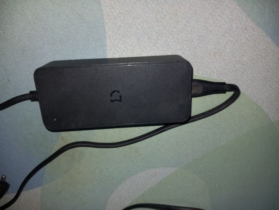 Carregador de trotineta  eléctrica