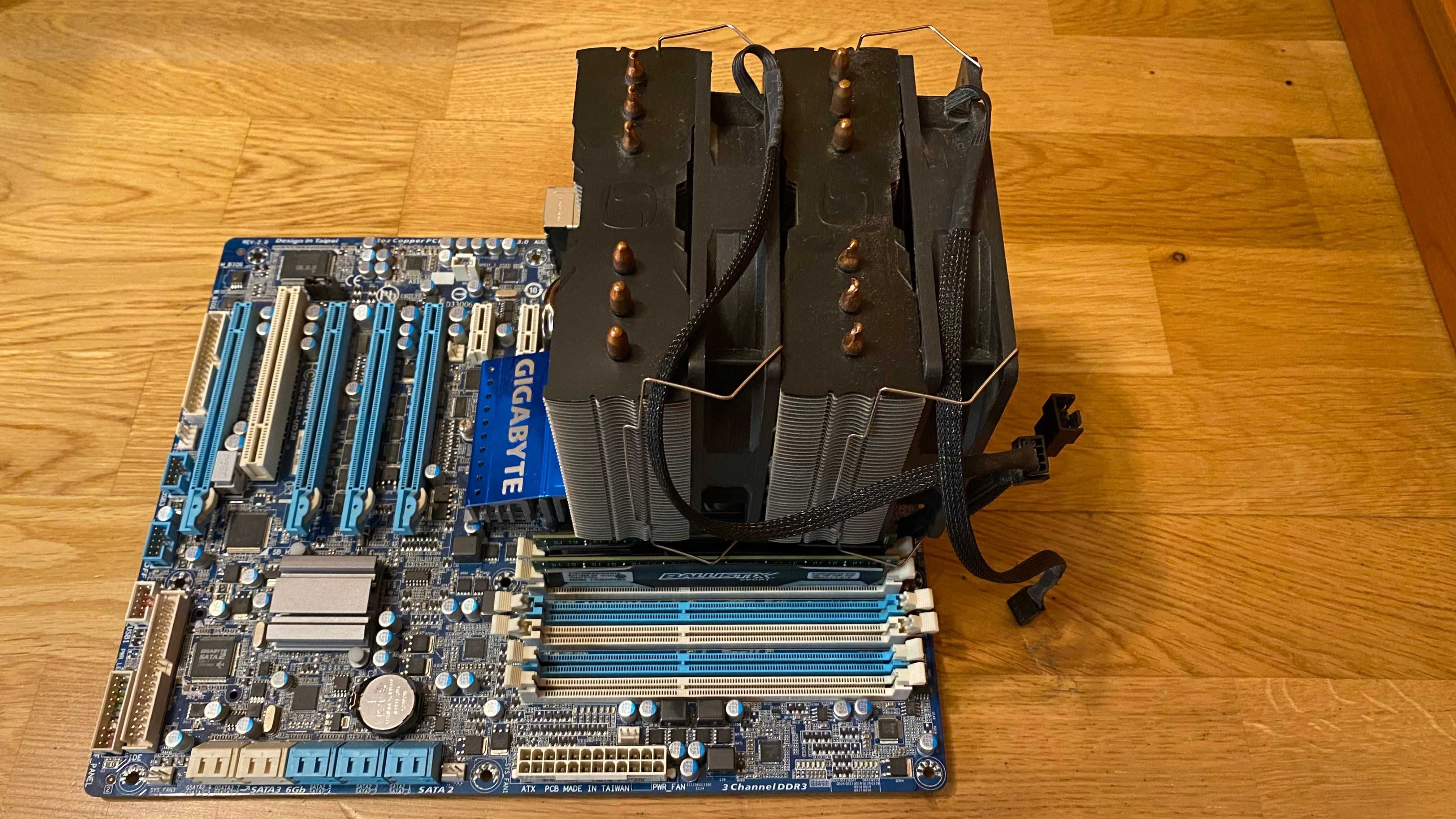 Komputer i7 920 2,6GHz GA-X58A-UD3R, 256GB SSD, 16GB RAM bez obudowy