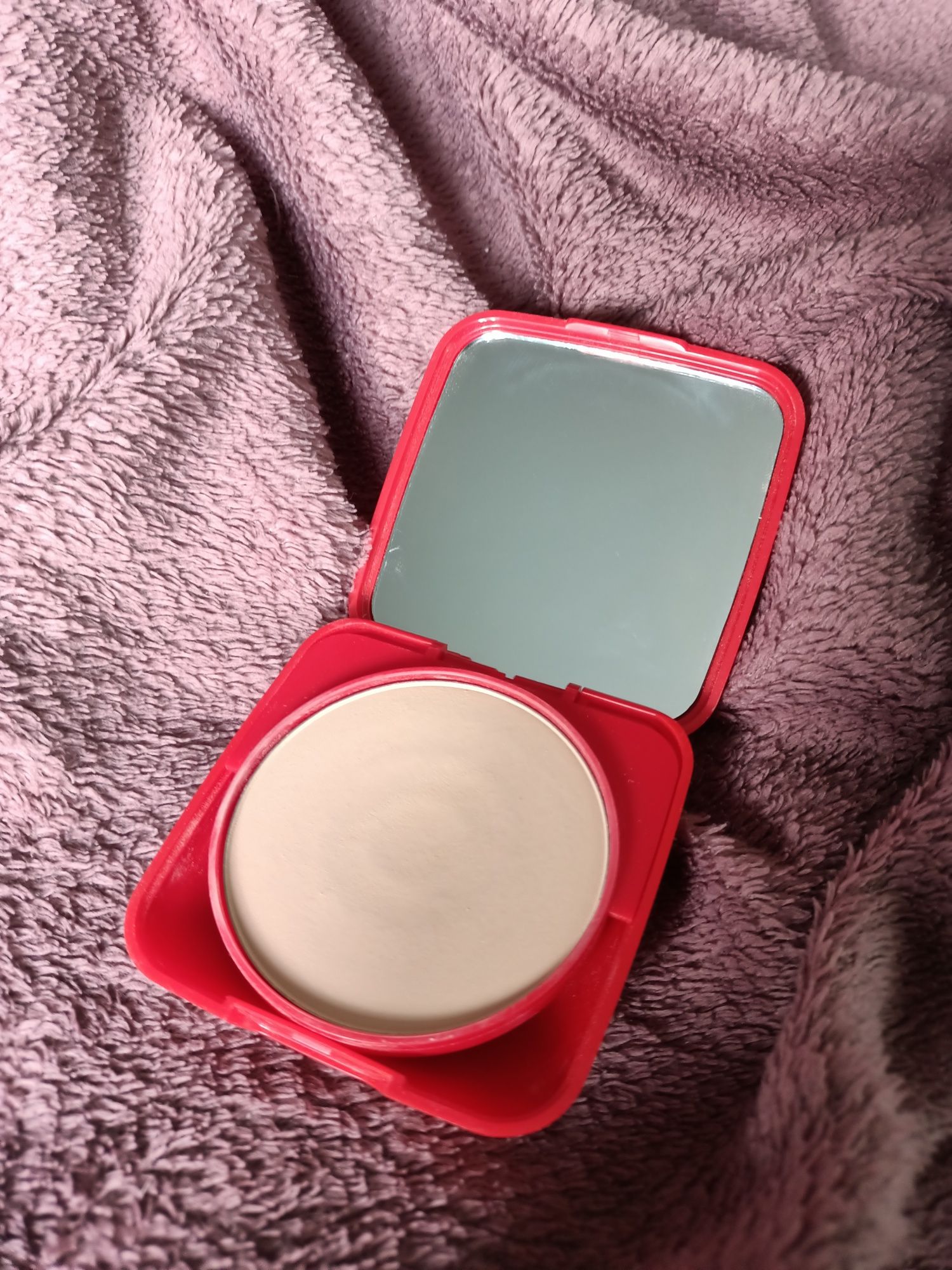 Podkład Rimmel London lasting finish 002 Pearl