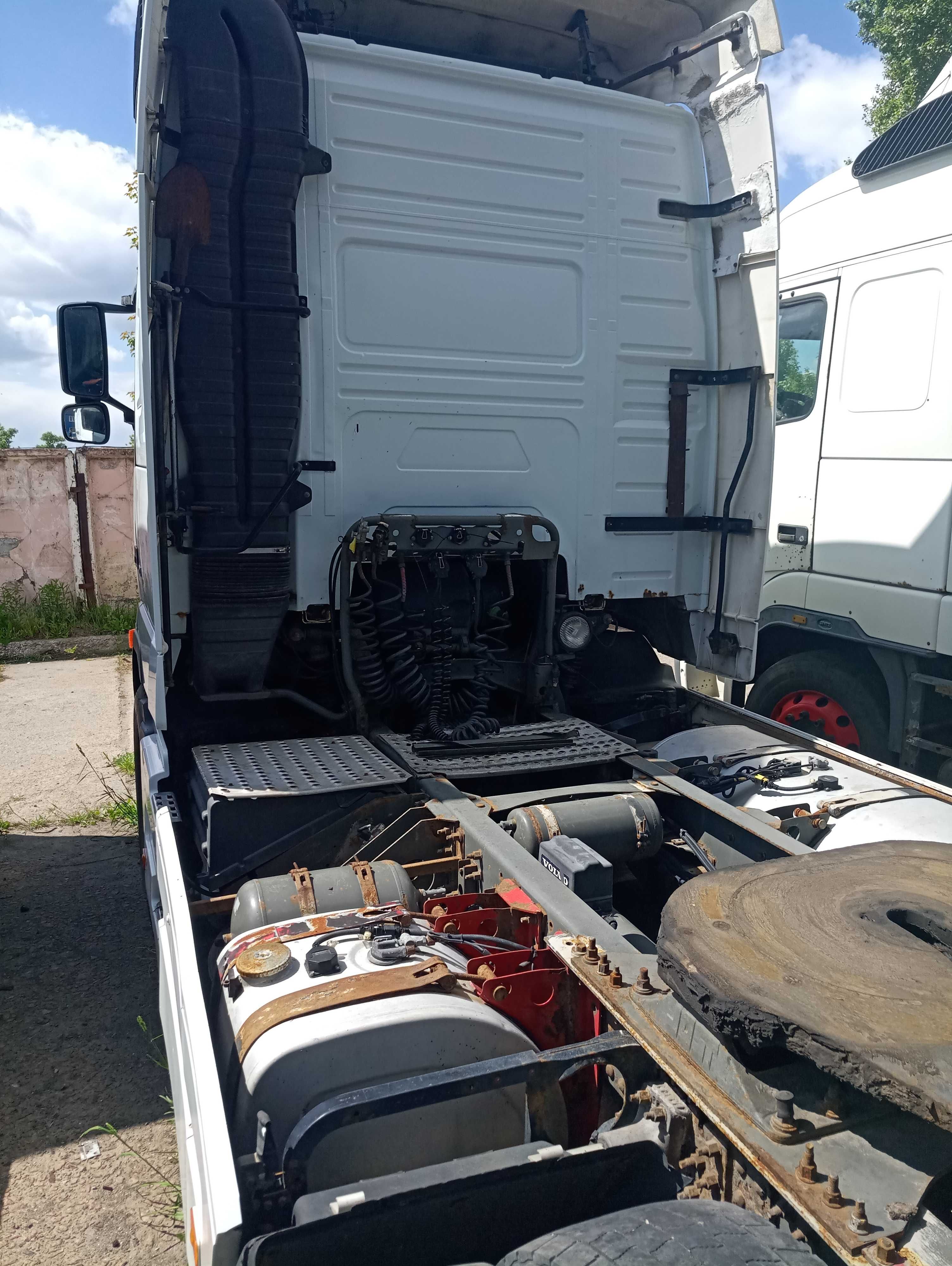Volvo FH 12 2003 460
