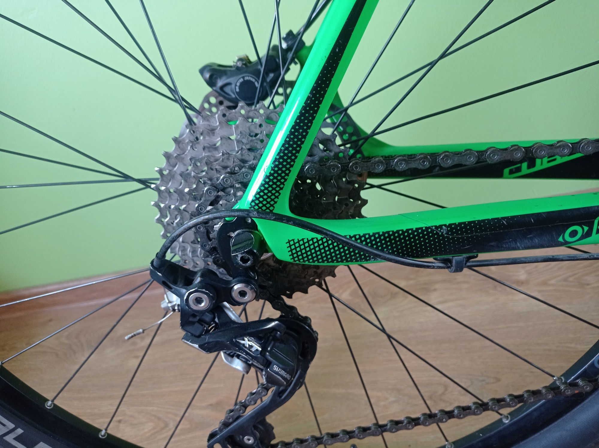 Cube Reaction full XT karbon carbon
