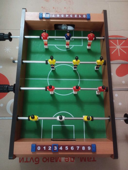 Футбол настольный в отличном состоянии