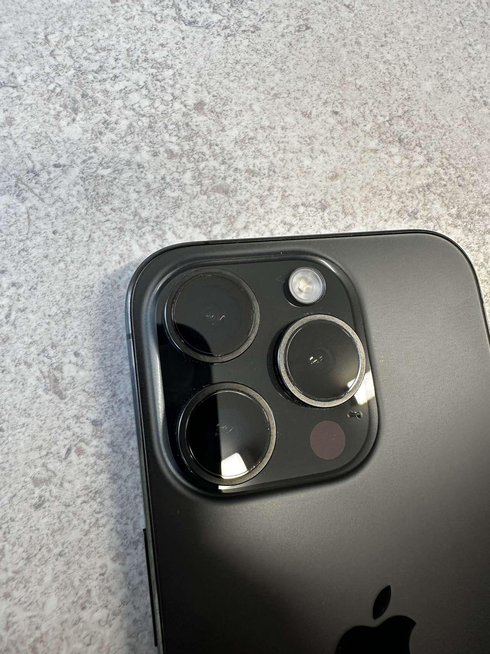 iPhone 15 pro black Tytan 128gb [Gwarancja do Czerwca]