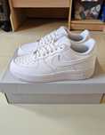 Szary unisex nowy Nike Air Force 1 Low '07 White Rozmiar 39
