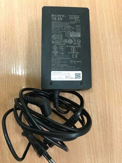 Zasilacz ładowarka do laptopów SONY okrągły wtyk 19,5V
