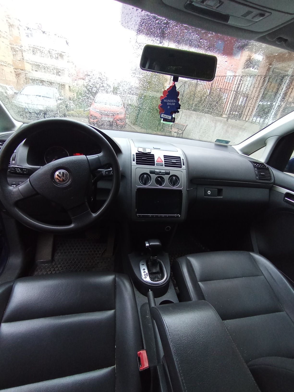 VW Touran 1.9 TDI automat