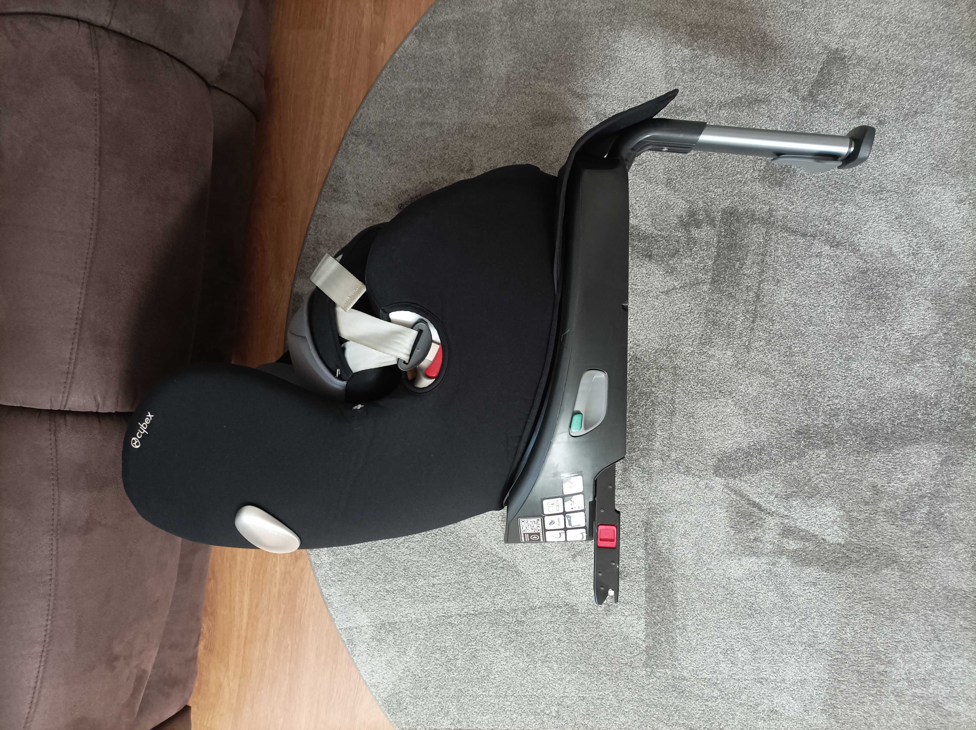 Cadeira rotativa Cybex Sirona (preta)