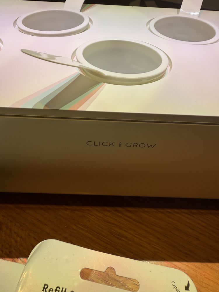 Click and Grow clickandgrow Smart Garden 9 Biały Inteligentna doniczka