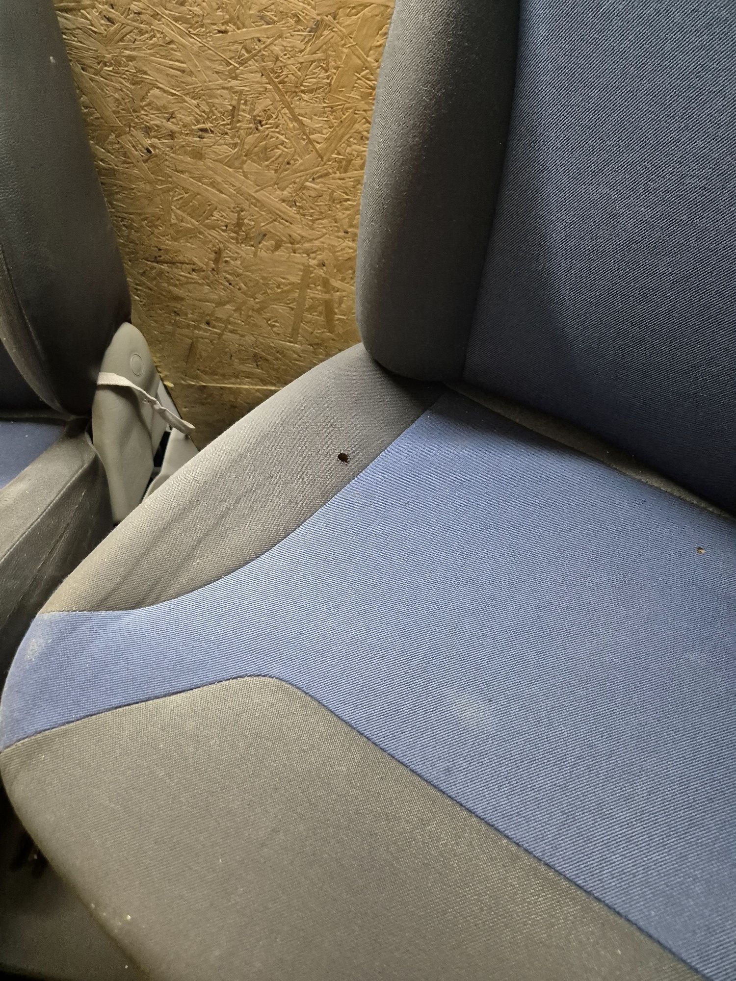 Fotele Renault trafic