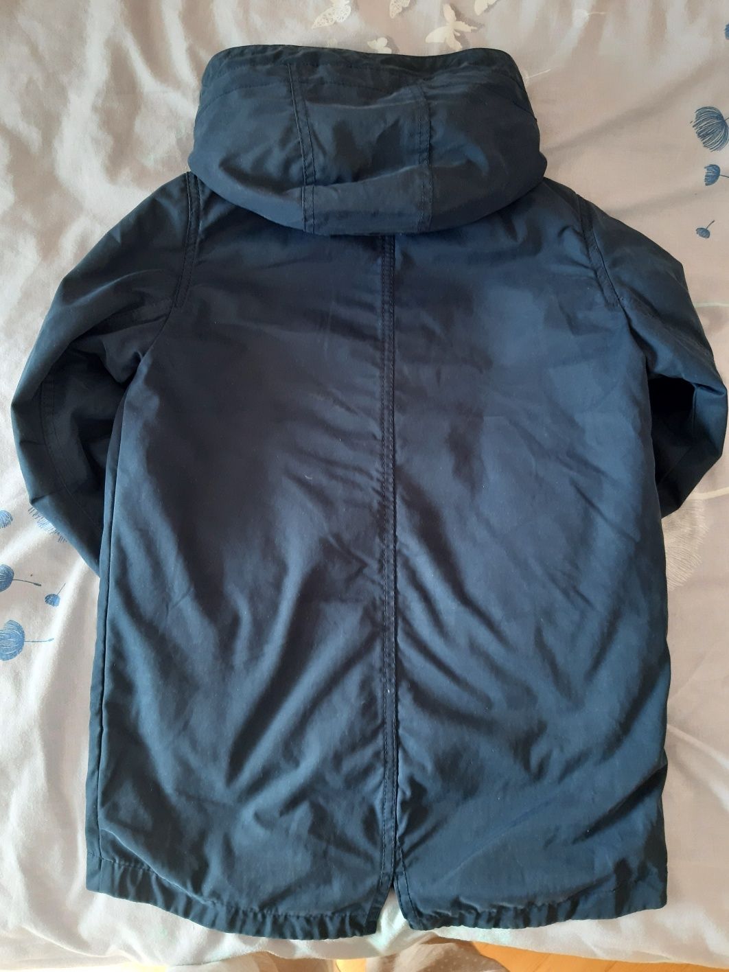 Подовжена куртка на весні для хлопчика 7-8  років