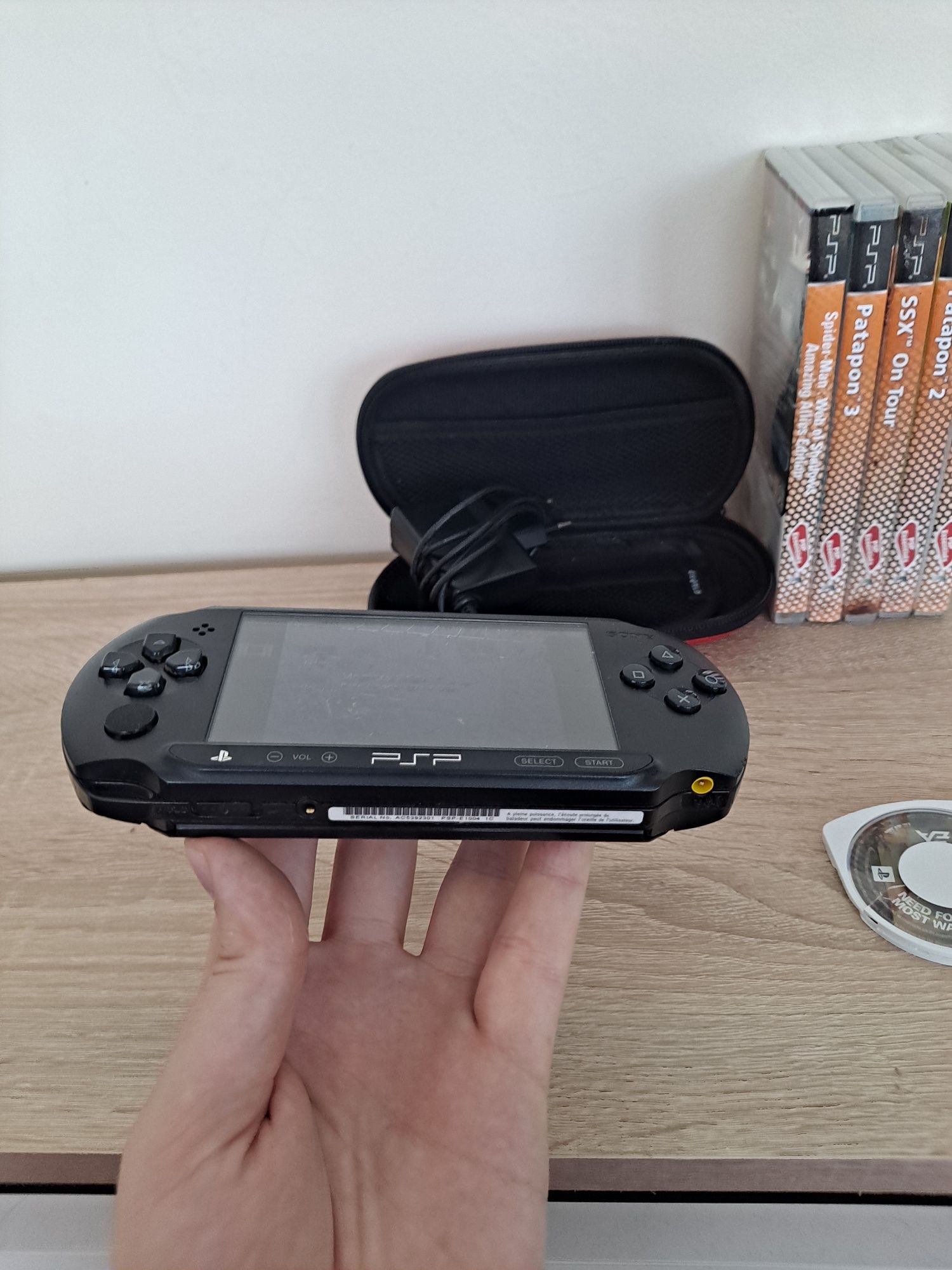 Konsola Sony PSP +Gry i Etui