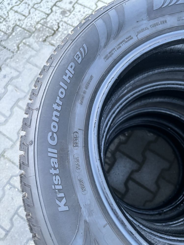 Komplet opon zimowych 215/65 R16 Fulda za 500 zł