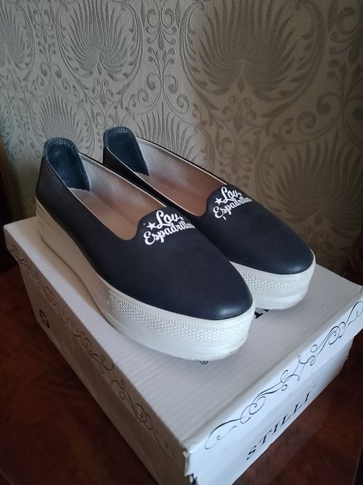 Продам шкіряні лофери