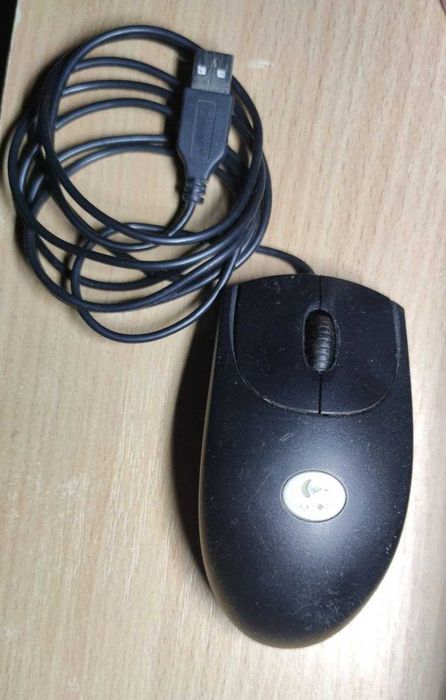 Продам оптична дротова USB миша.