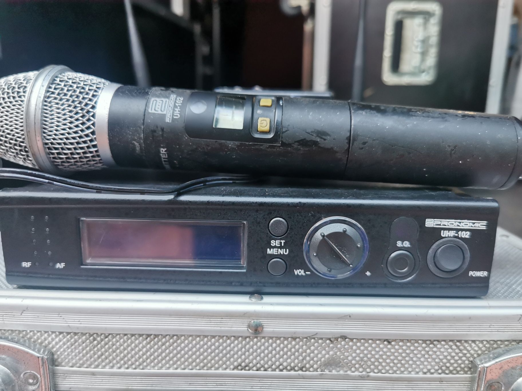 Mikrofon pronomic uh-102