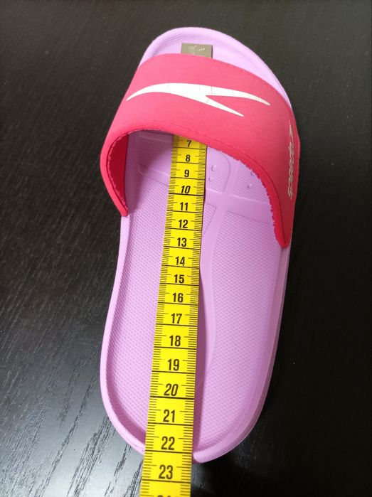 Chinelos para Menina marca Speedo (Tam. 34.5)