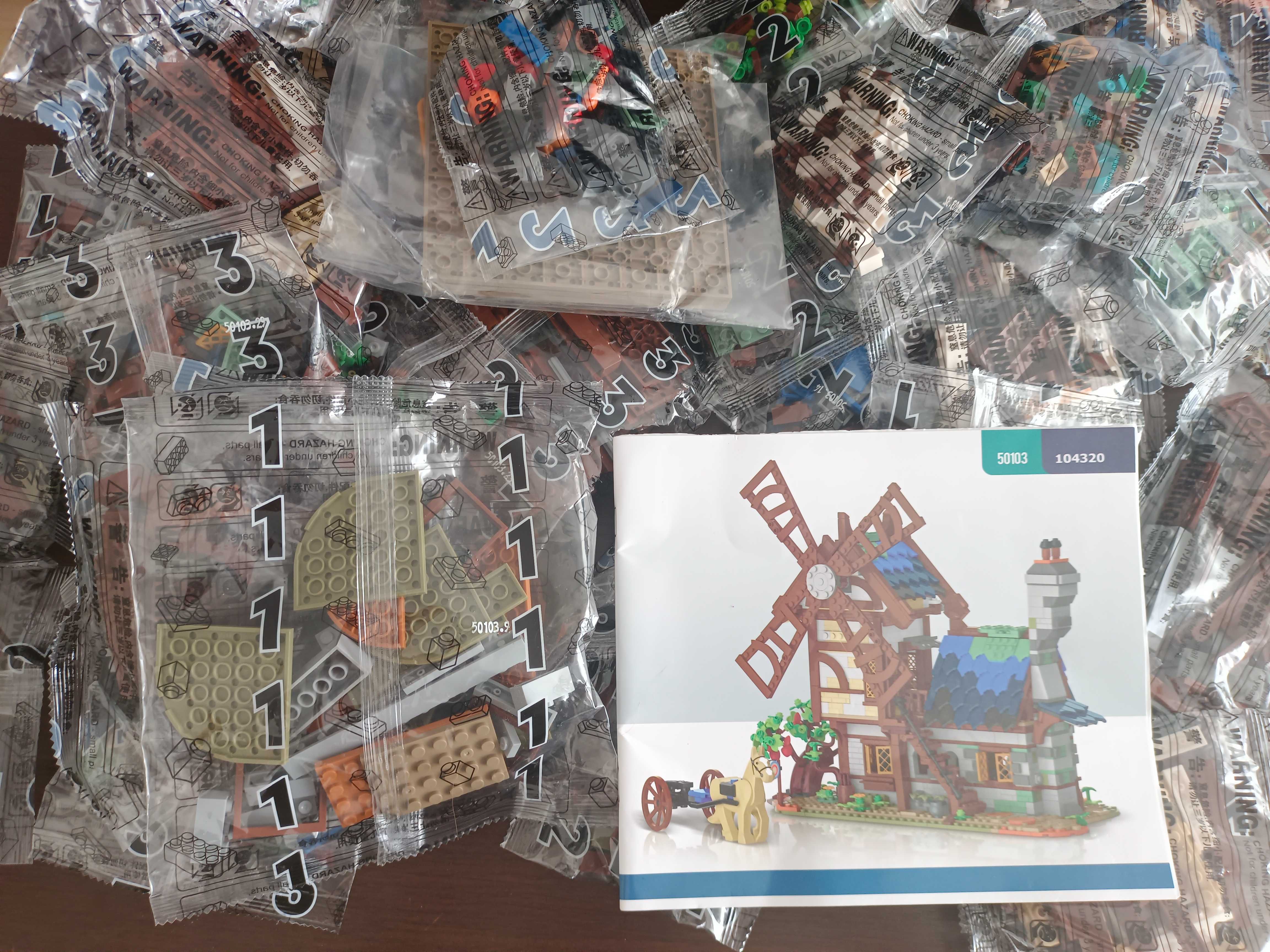 Średniowieczny wiatrak miejski typu lego castle
