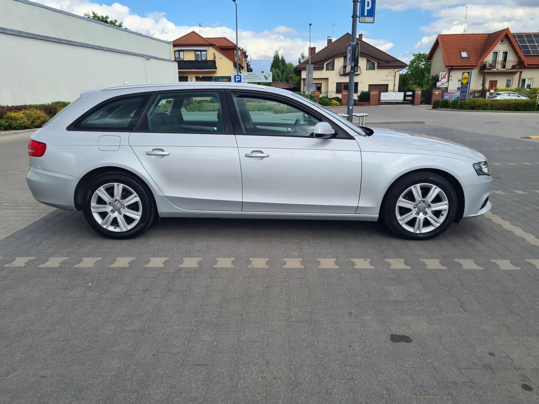 Audi A4 Audi A4 Avant B8 2.0 TDI Multitronic Zadbane Całe Oryginalne