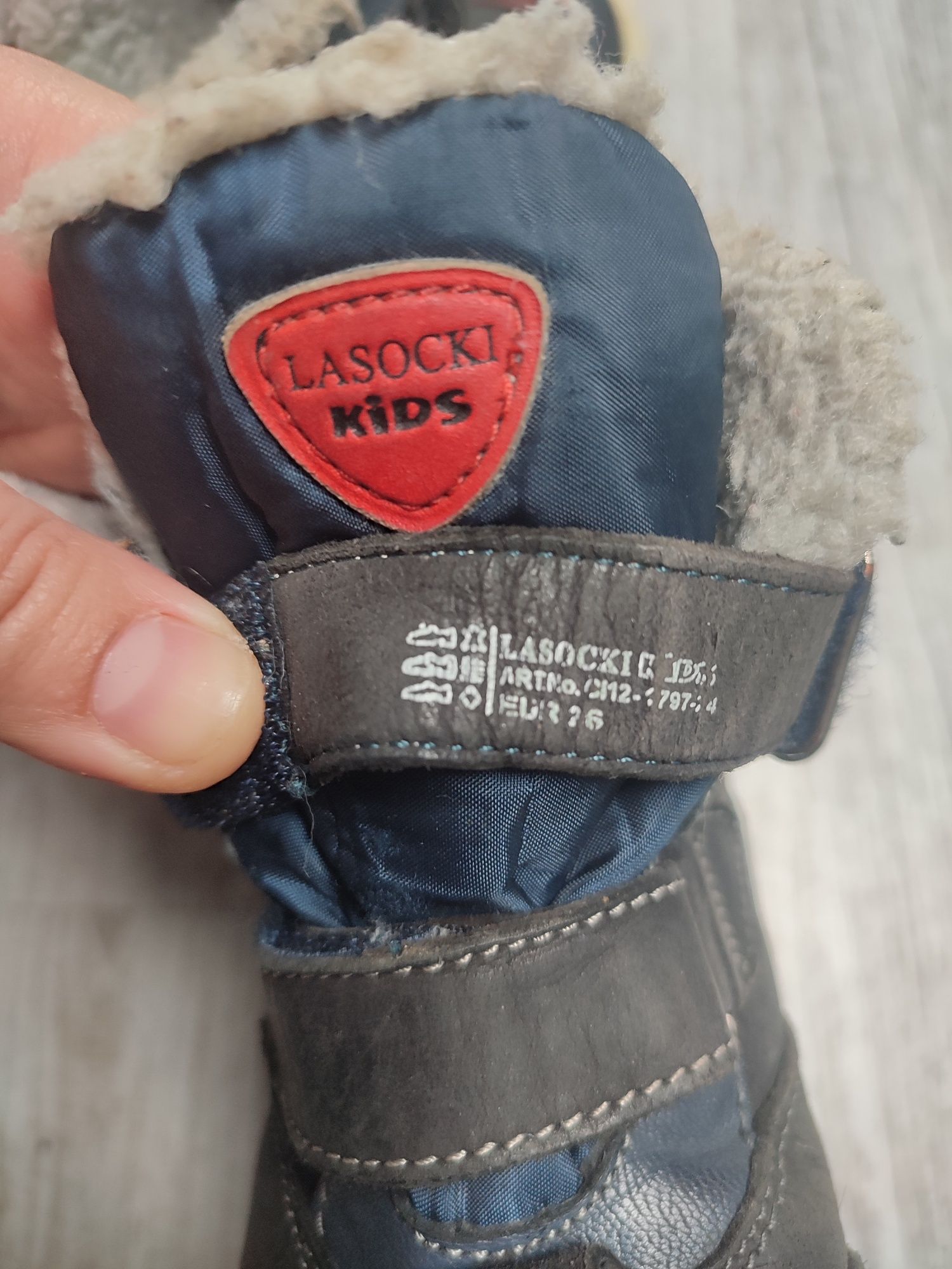 Lasocki 26 buty chłopięce śniegowe zimowe ocieplane kozaki futro rzepy