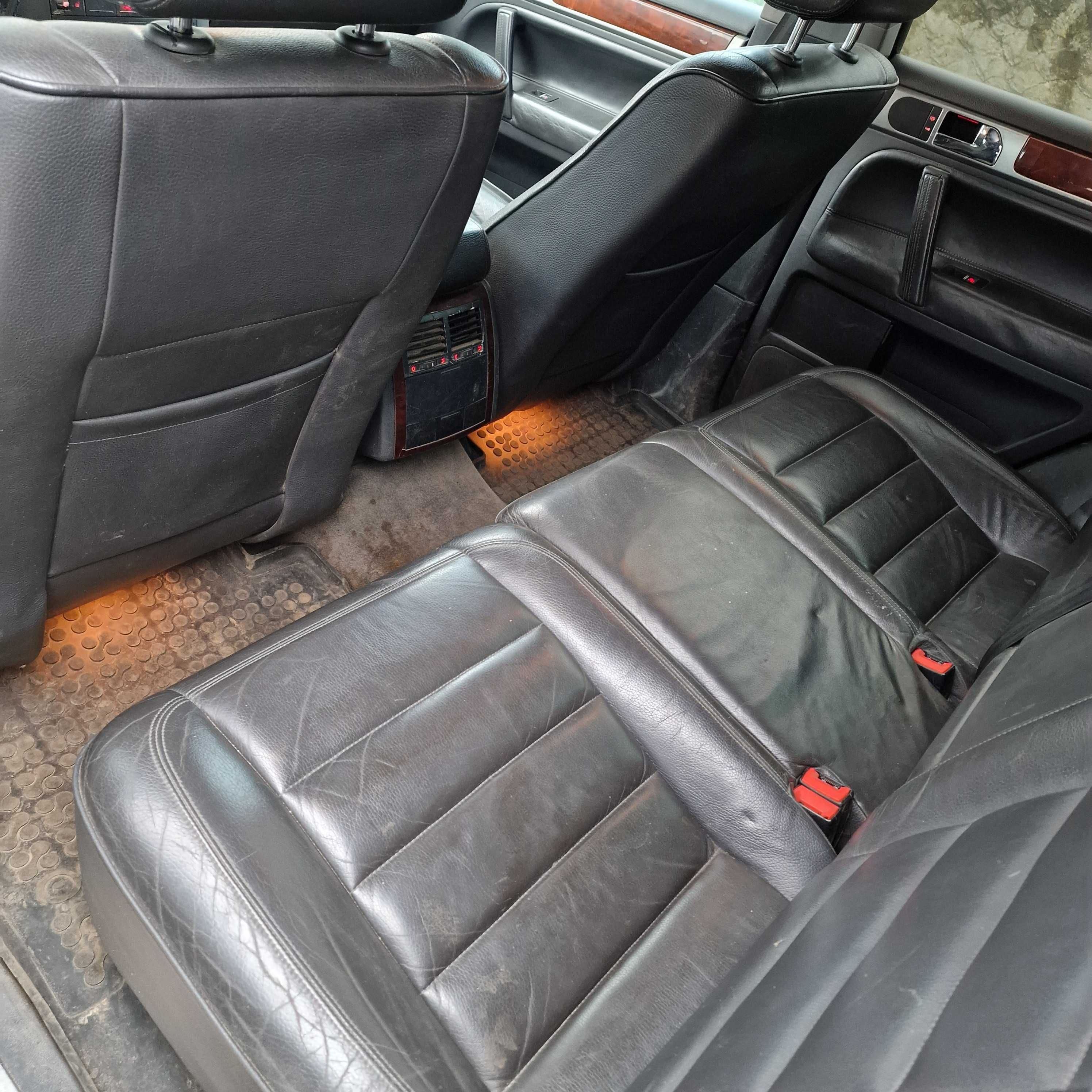 Volkswagen Touareg 5.0 TDI V10, Navi, Skóra, Pneumatyka