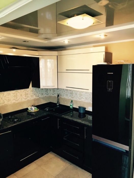 5-кімн Апартаменти з джакузі в 3-х поверхах біля тц Форум