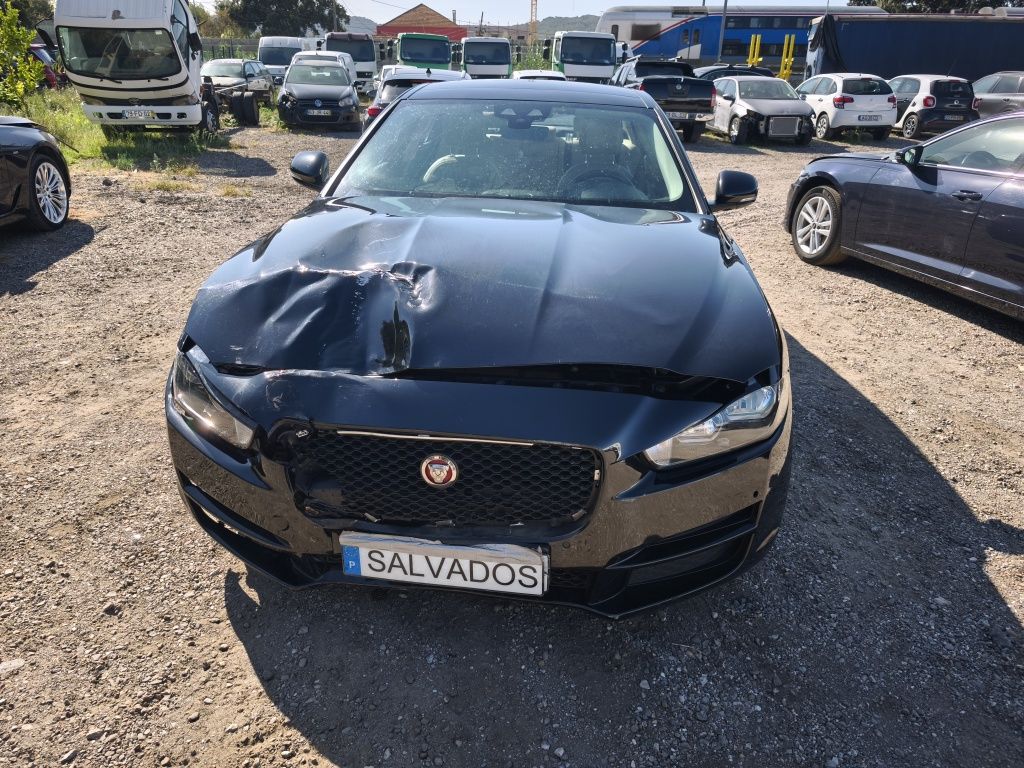 Jaguar XE 2.0 163cv