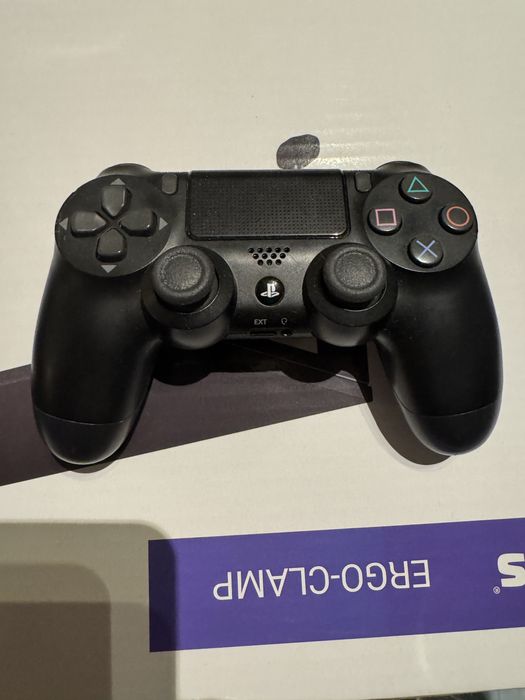 Okazja zestaw: Ps4 pro 1Tb 7216B/ 2 pady/ 4gry