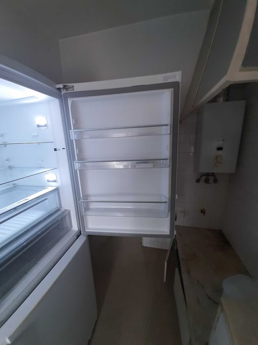 Frigorífico Ariston Hotpoint HA70BE 72X No Frost
