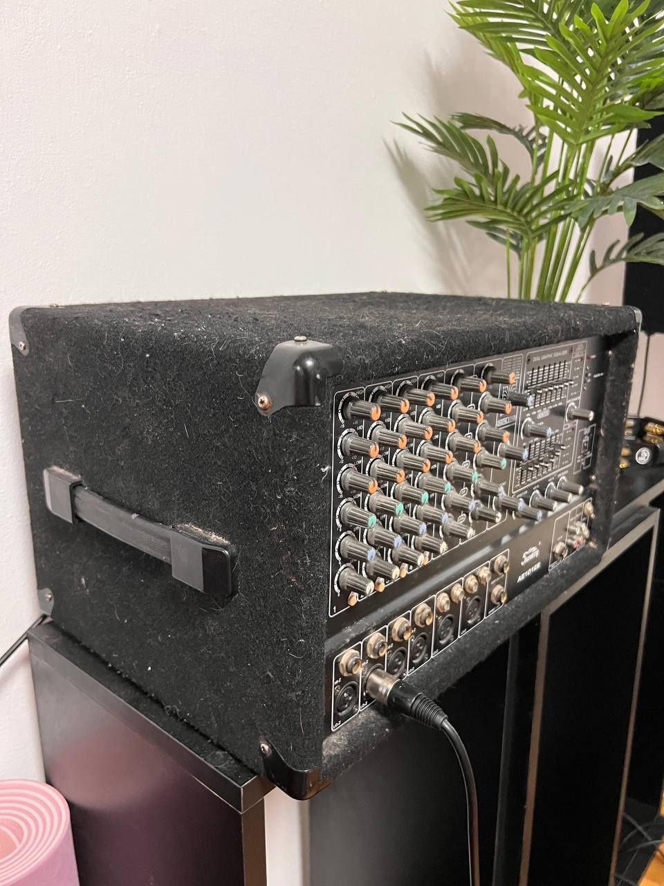 Wzmacniacz Soundking AE101EE