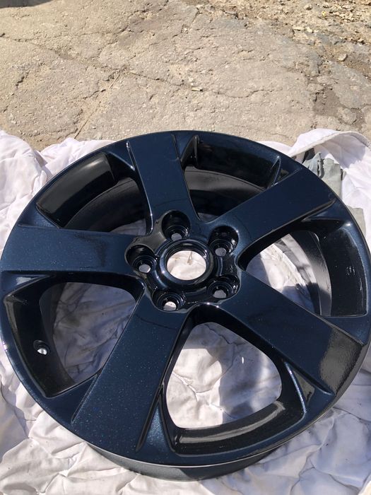 Диски оригинальные мазда с шинами