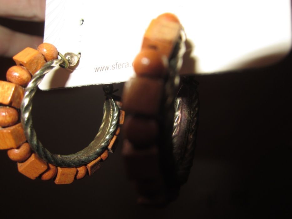 Argolas Prateadas com pecinhas castanhas