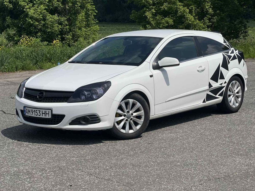Opel Astra H, GTC , 2009