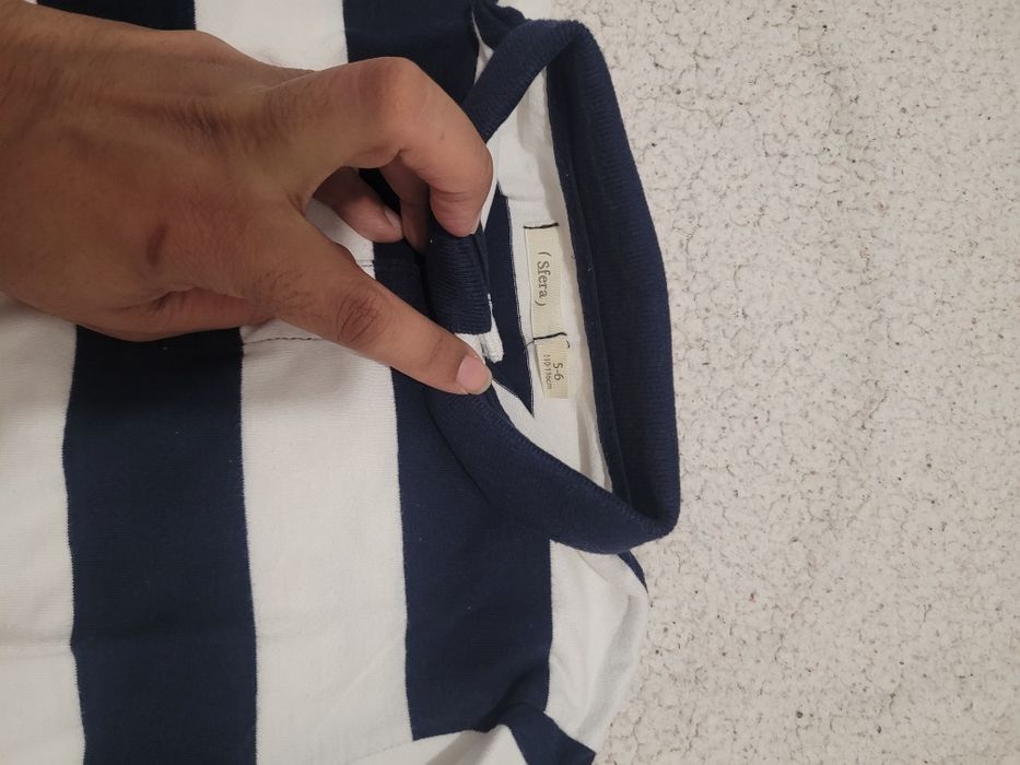 Polo às riscas Sfera azul e branco 5-6 anos