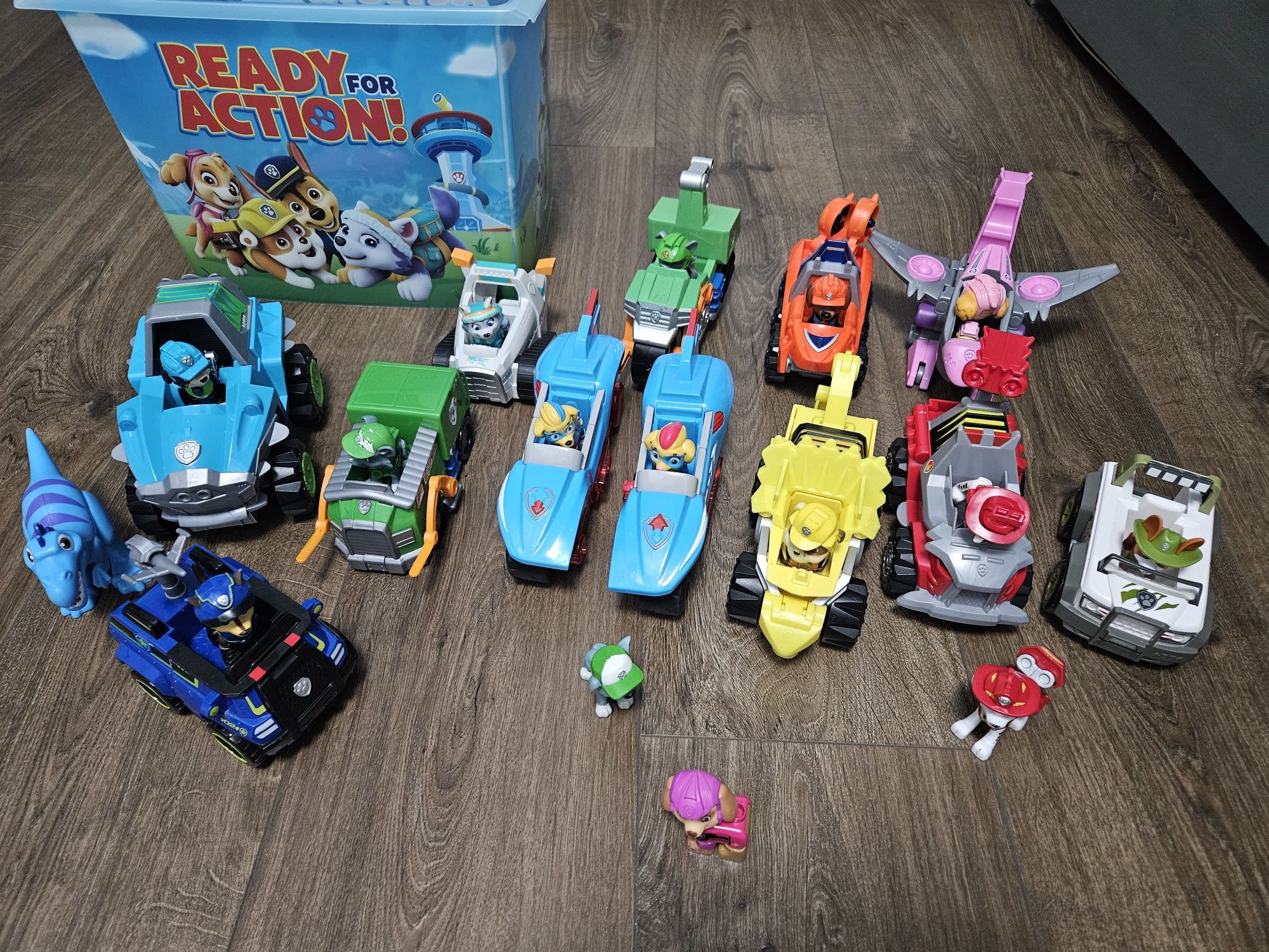 PSI PATROL zestaw 12 aut + metalowe autka i pojemnik gratis!