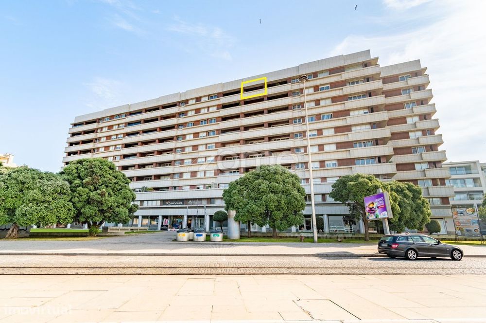 Apartamento T3 em frente ao mar