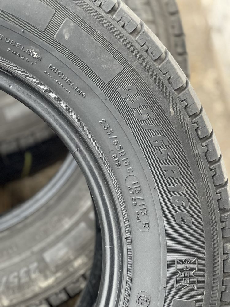 235/65 R16 Michelin Agilis 2021 рік 7.3-6мм