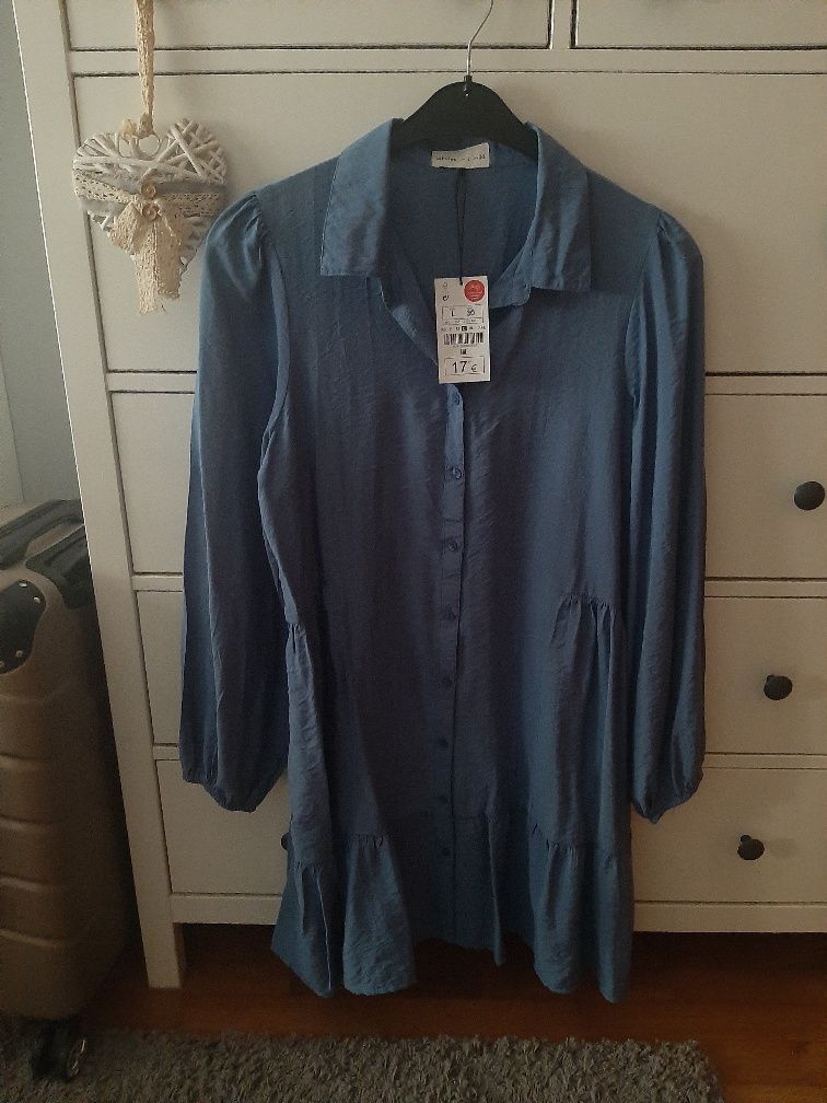 Vestido com etiqueta
